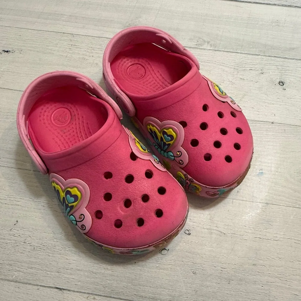 Crocs girls‎ pink butteryfly light up shoes clogs slip on little kids size 8
